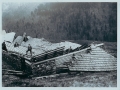 Zničená strecha maštale na Kojšovskej holi